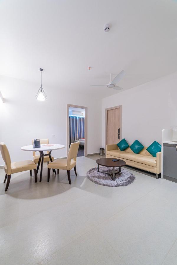 Hotel Deccan Serai Grande, Gachibowli, Hyderabad Eksteriør billede