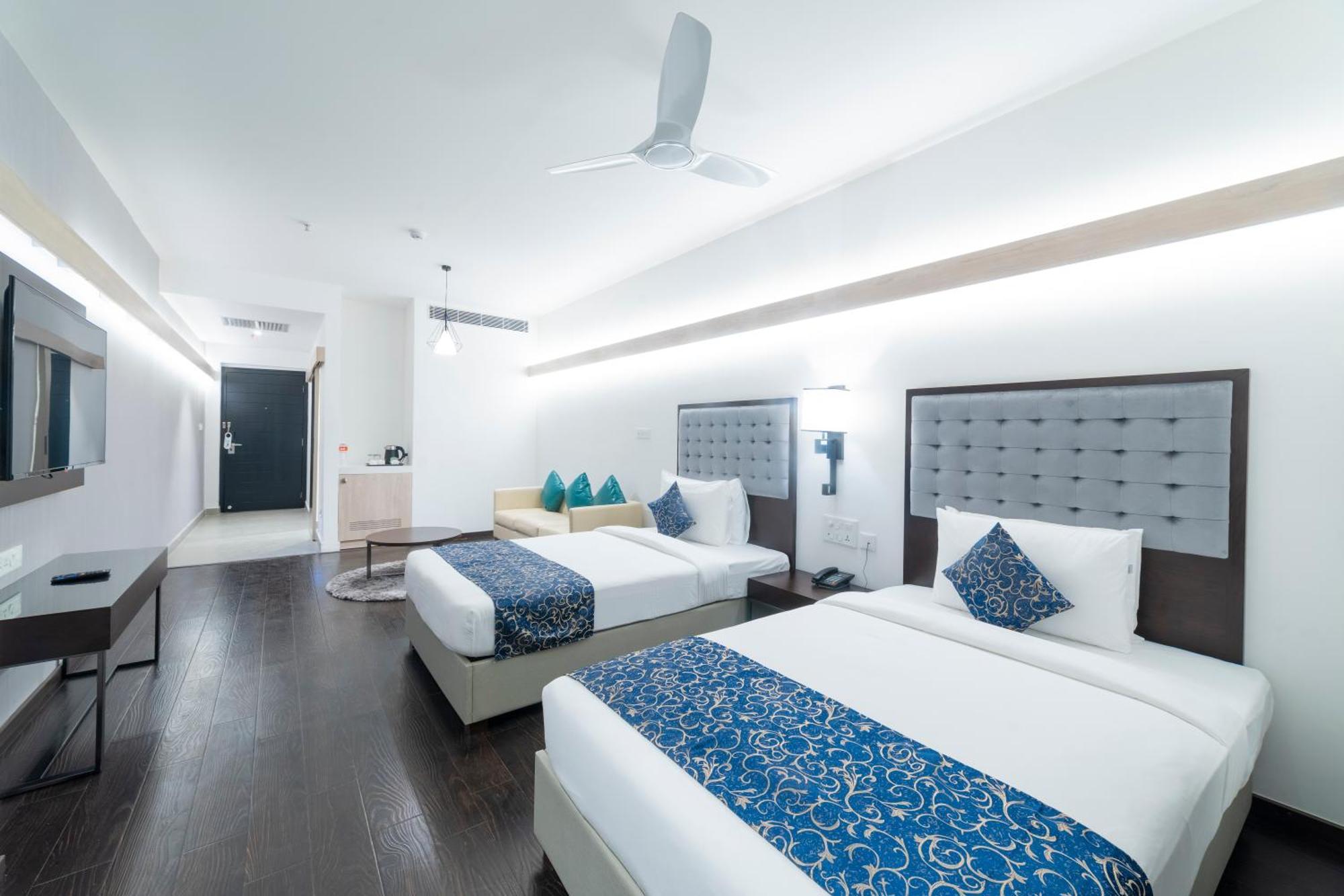 Hotel Deccan Serai Grande, Gachibowli, Hyderabad Eksteriør billede