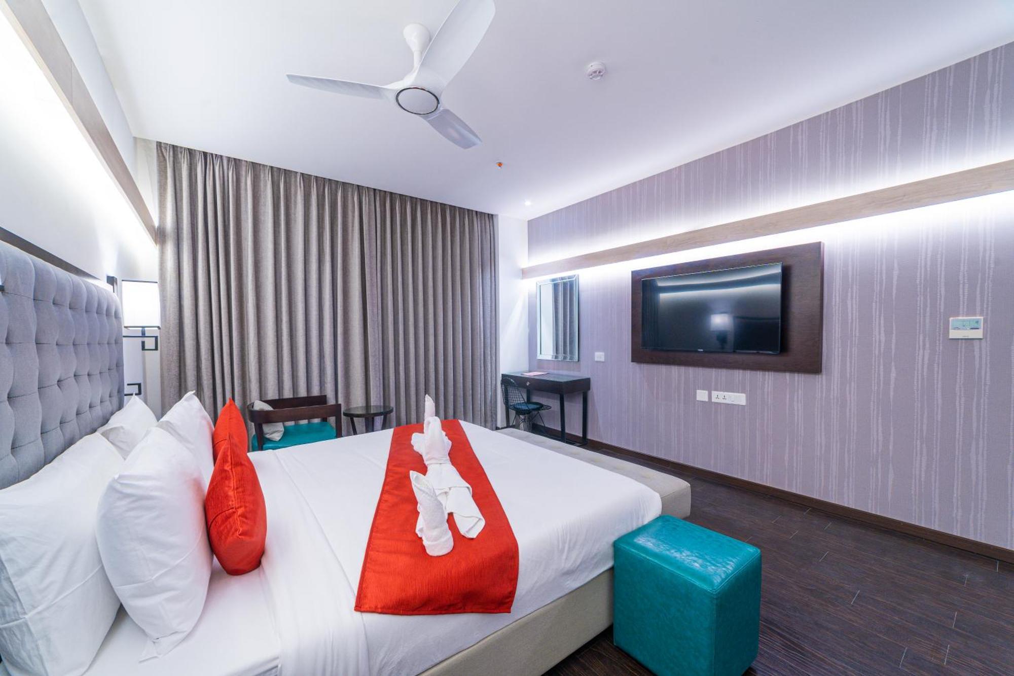 Hotel Deccan Serai Grande, Gachibowli, Hyderabad Eksteriør billede
