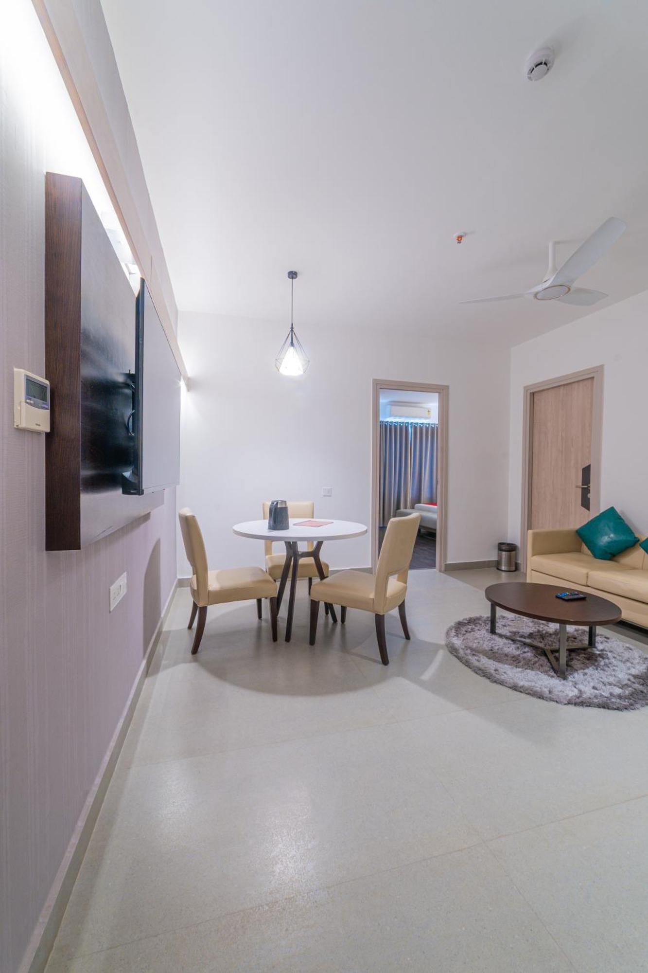 Hotel Deccan Serai Grande, Gachibowli, Hyderabad Eksteriør billede