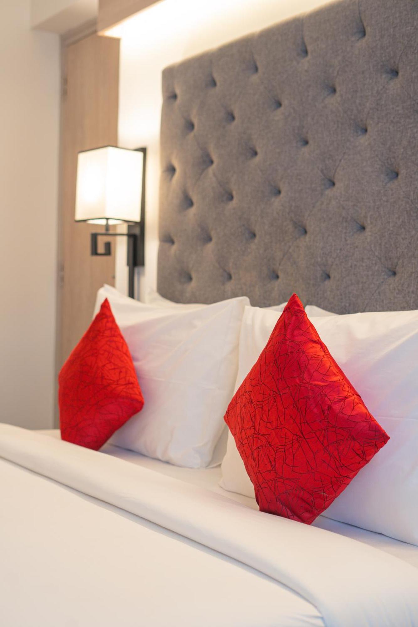 Hotel Deccan Serai Grande, Gachibowli, Hyderabad Eksteriør billede